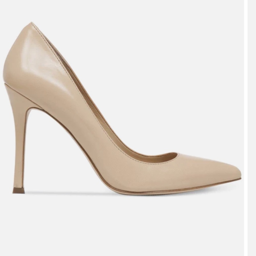 NWOT BCBGeneration Treasure Pumps 7